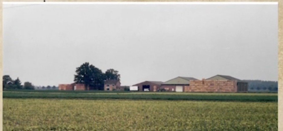 Het erf in 2006